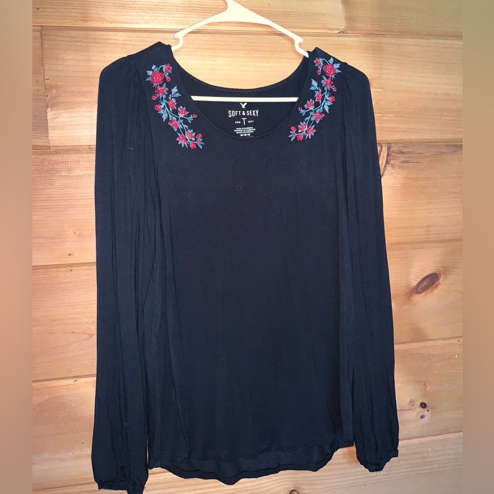 American Eagle Black Long Sleeve Soft Shirt